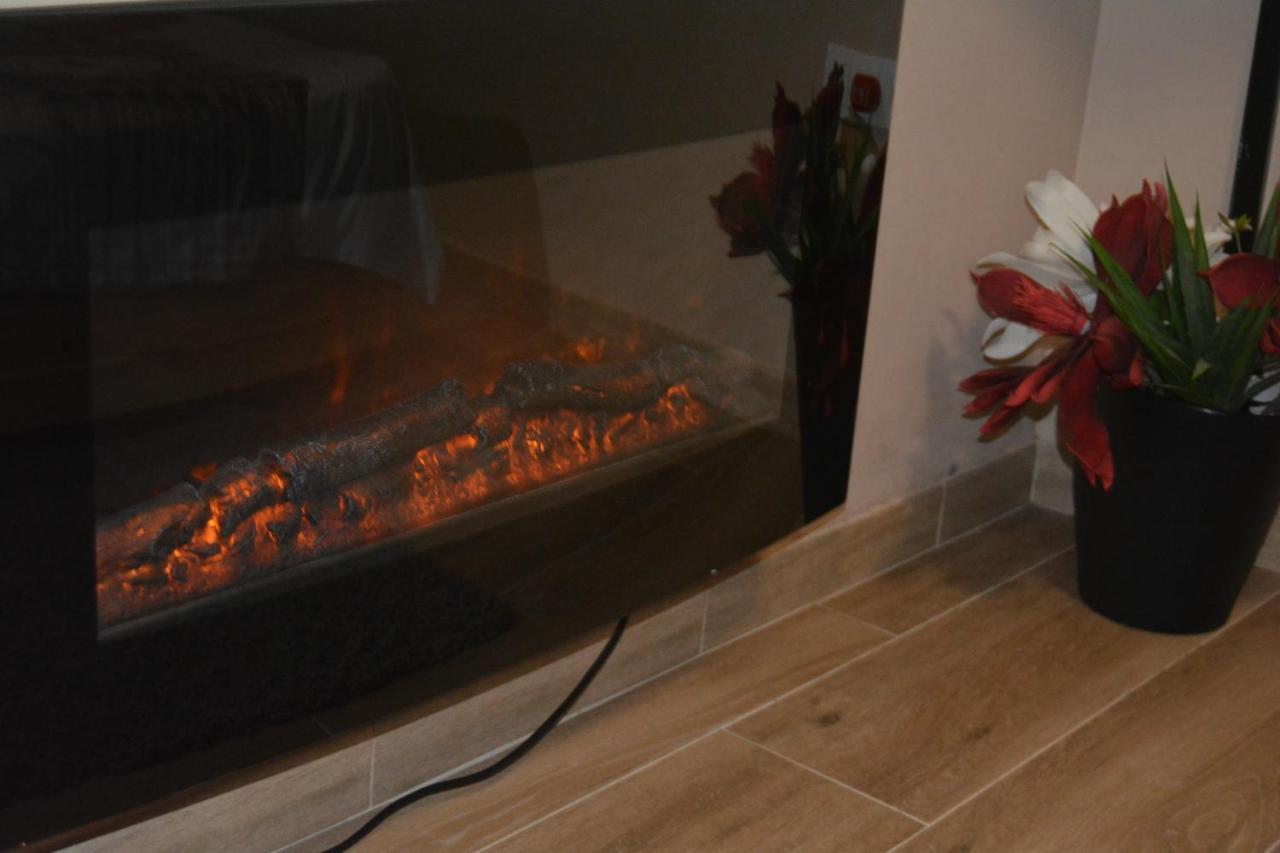 Casa Rural La Zzinetina Con Jacuzzi Constantina Exterior foto